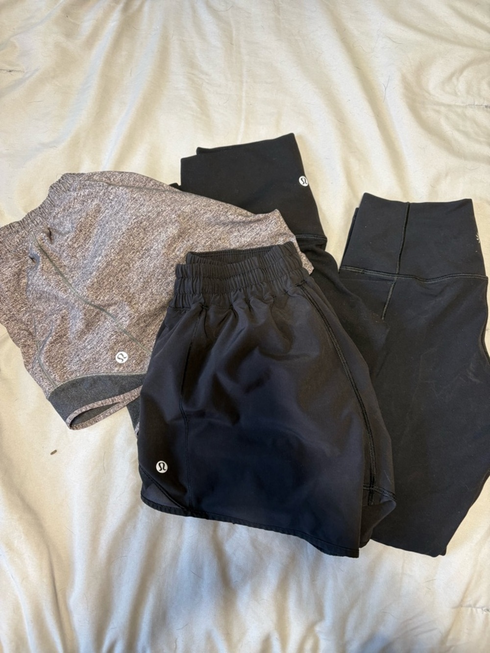 Lululemon pants lot
